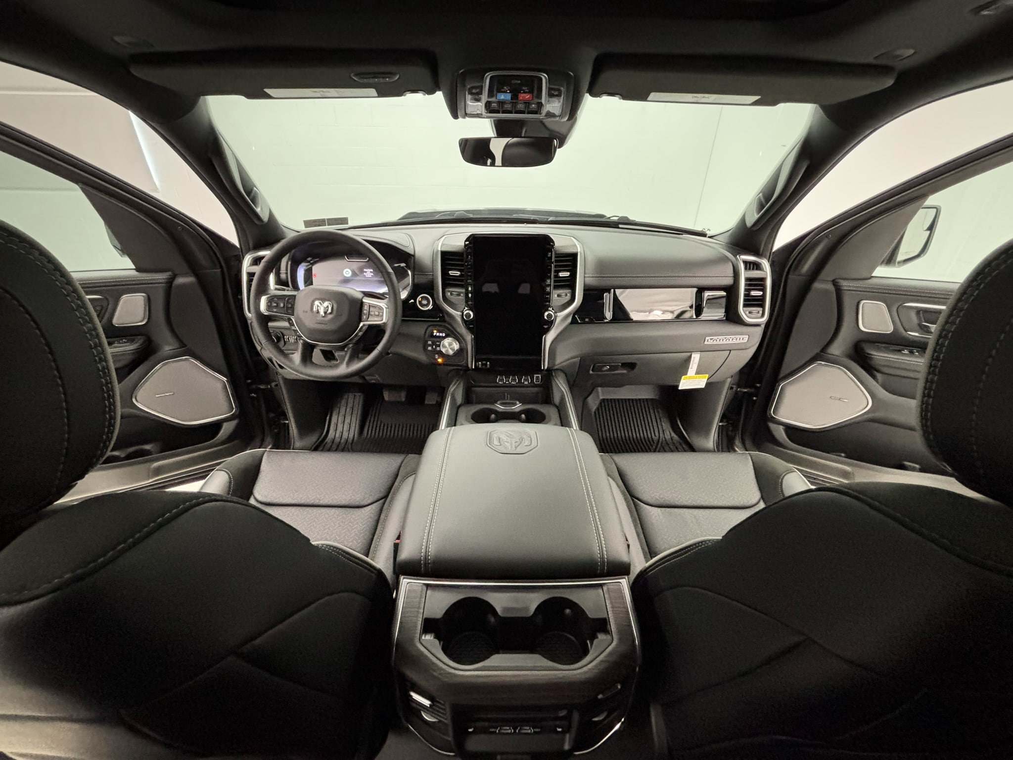 2026 RAM 1500 Laramie - Photo 24