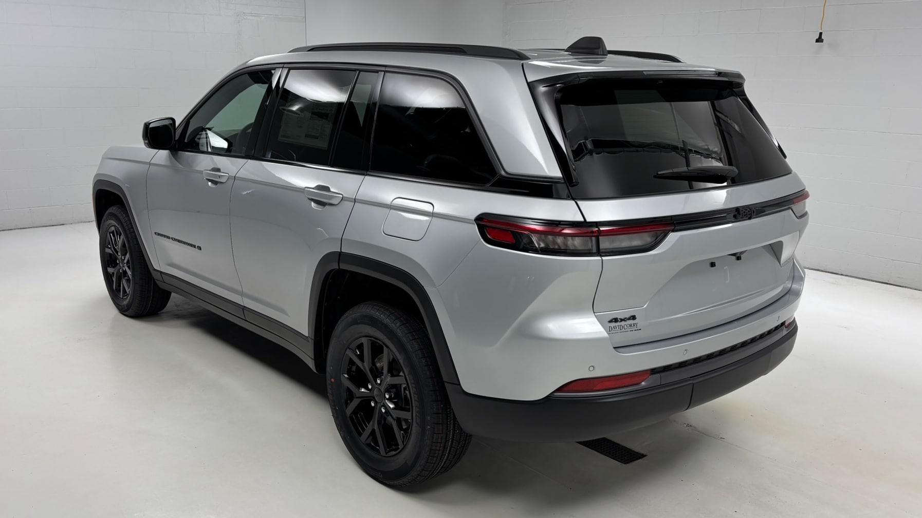 2026 Jeep Grand Cherokee Laredo - Photo 7