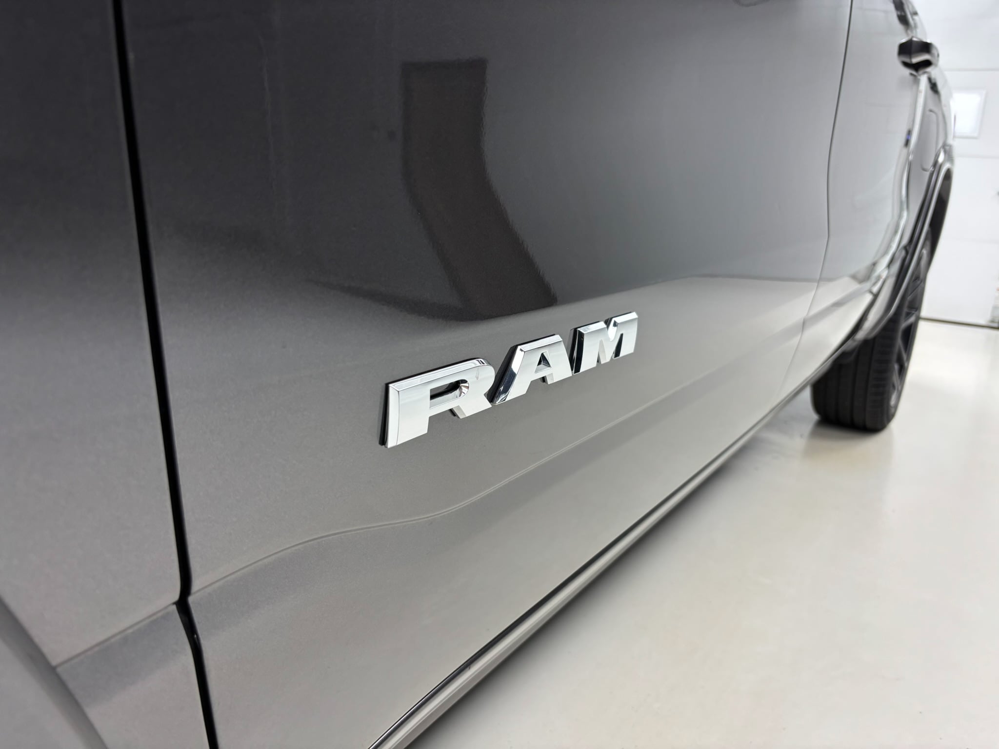 2026 RAM 1500 Laramie - Photo 13