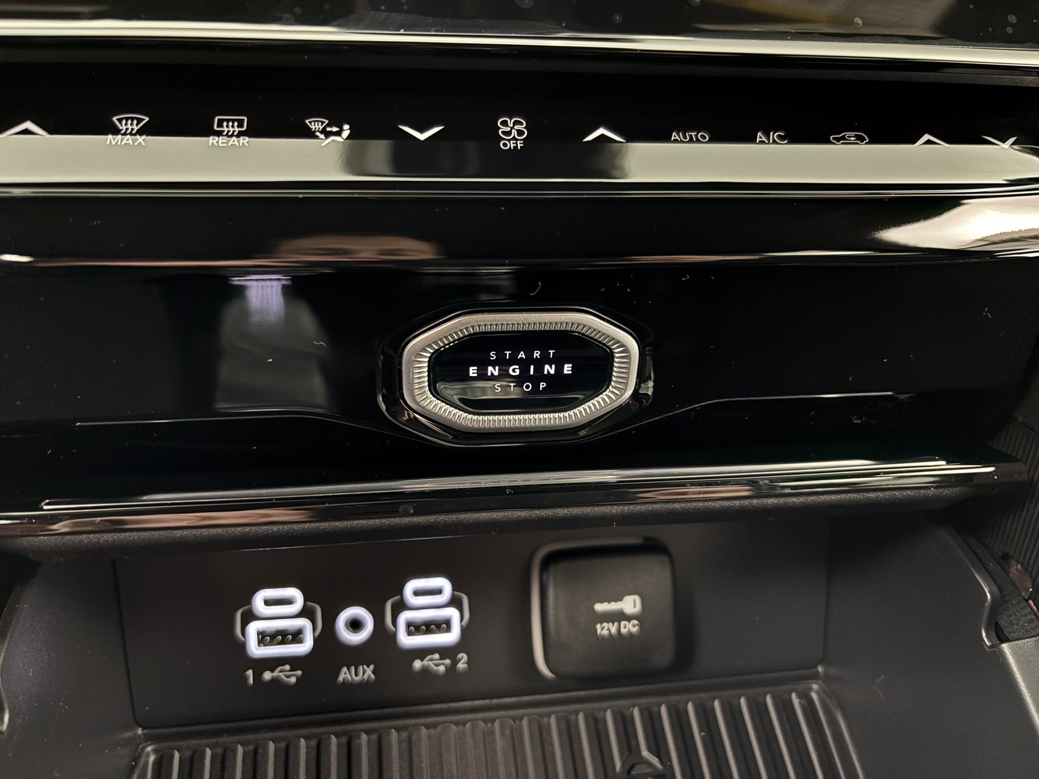 2026 Jeep Grand Cherokee Laredo - Photo 24