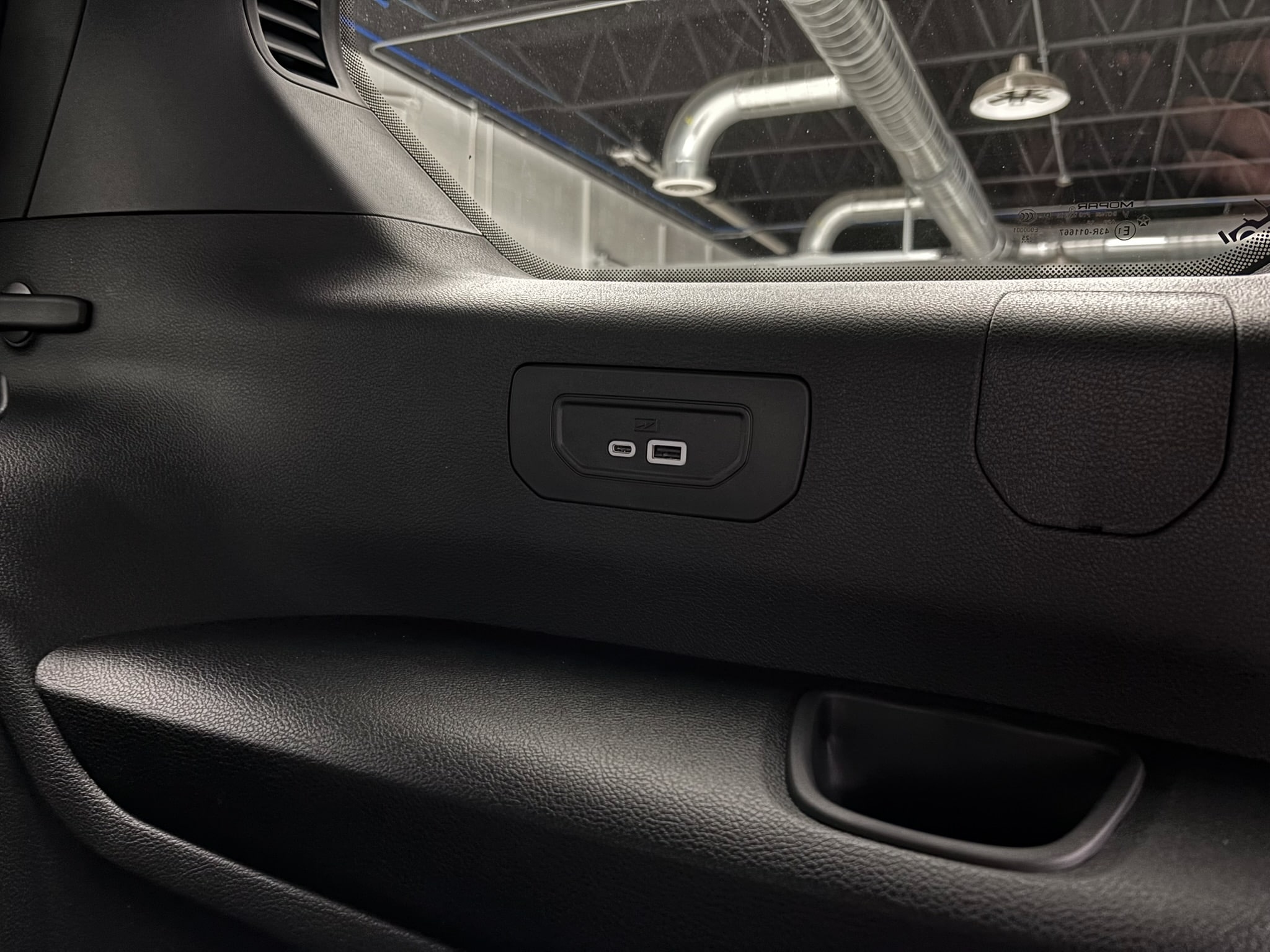 2025 Jeep Grand Cherokee L Limited - Photo 47