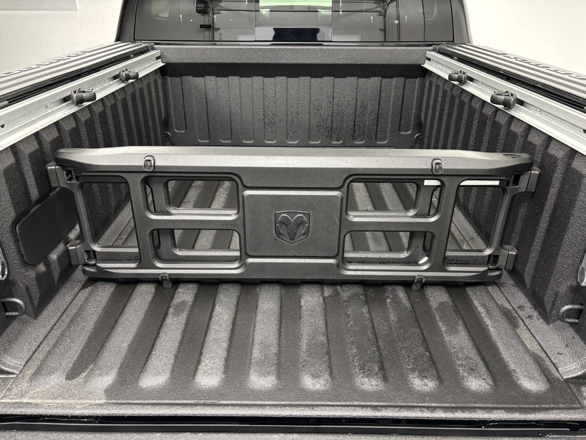 2026 RAM 1500 Laramie - Photo 19