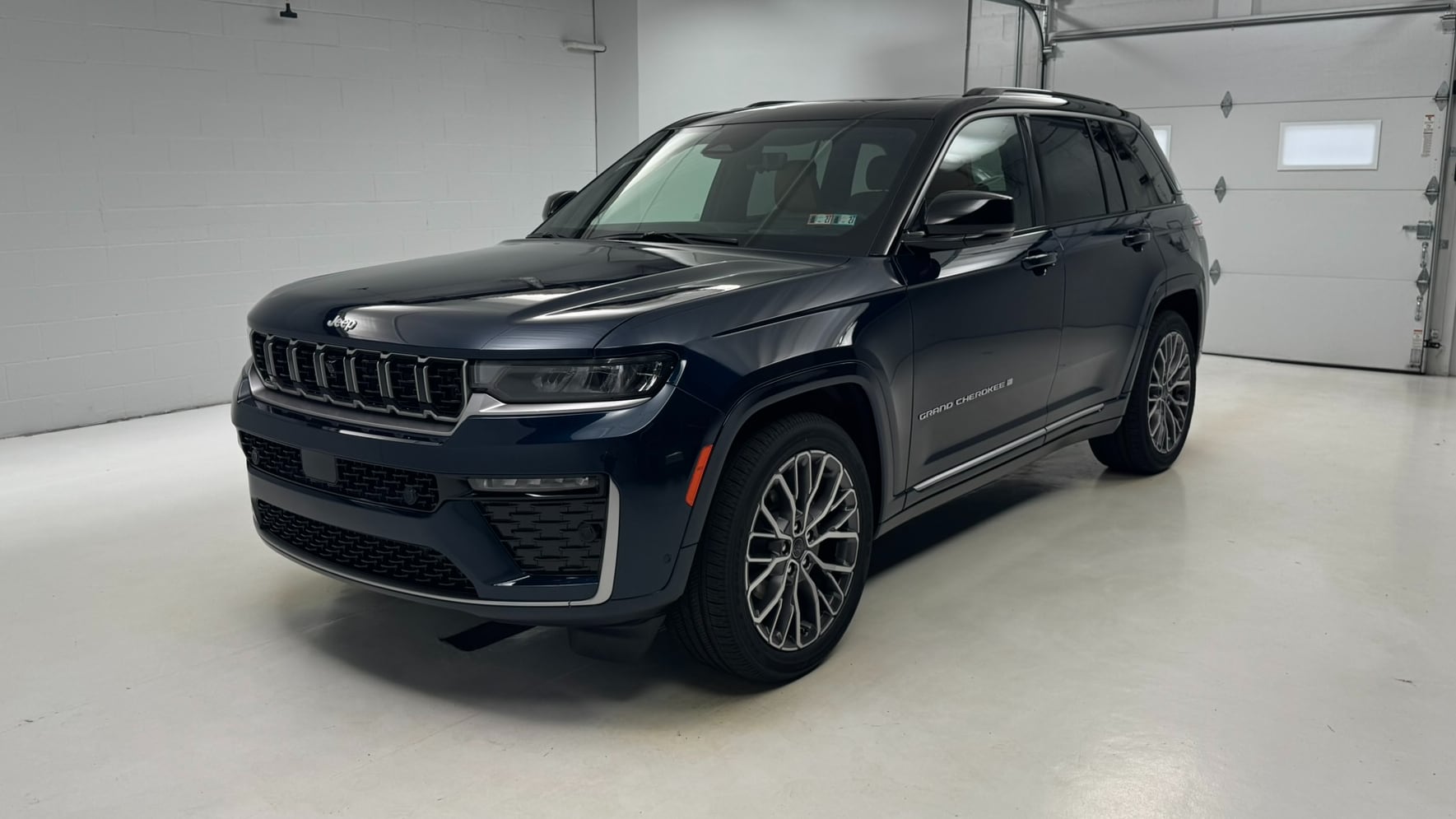 2027 Jeep Grand Cherokee