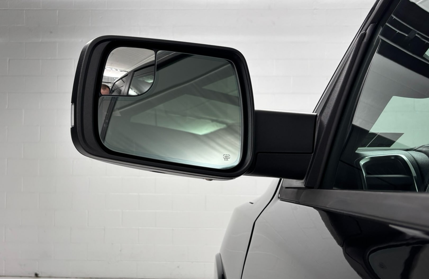 2026 RAM 1500 Laramie - Photo 17