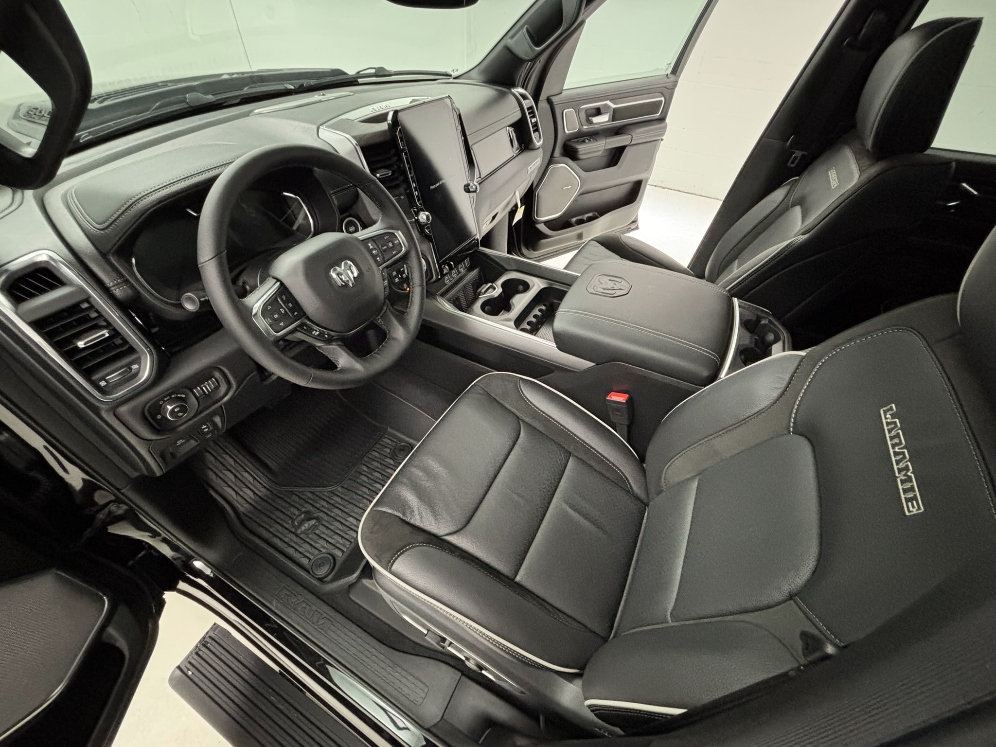 2026 RAM 1500 Laramie - Photo 28