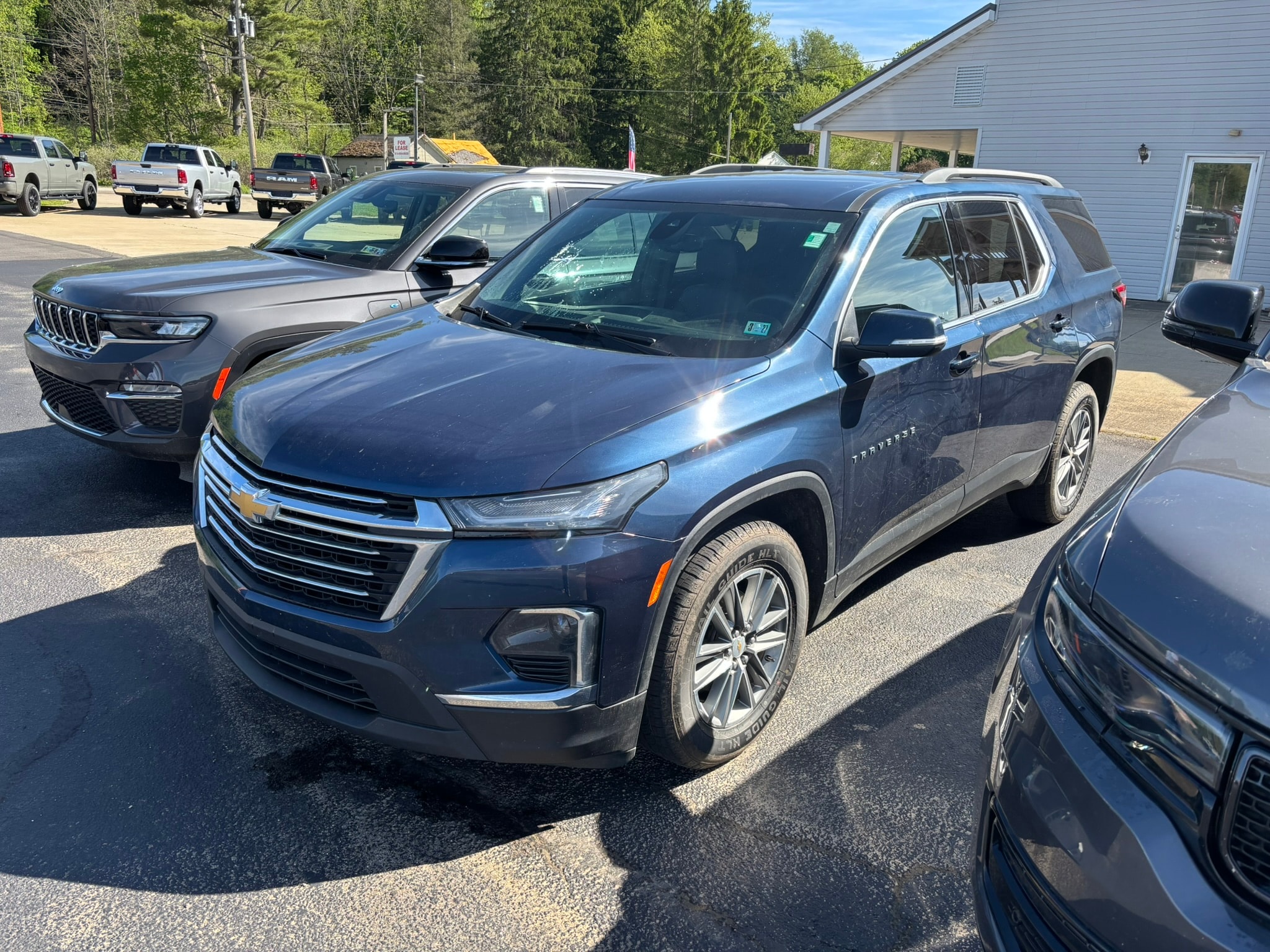 2023 Chevrolet Traverse AWD 3LT's photo