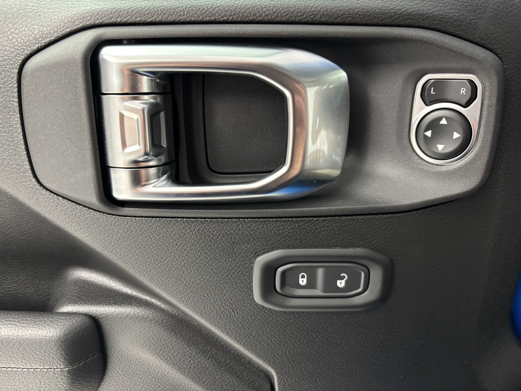 2026 Jeep Wrangler 4-Door Willys - Photo 36
