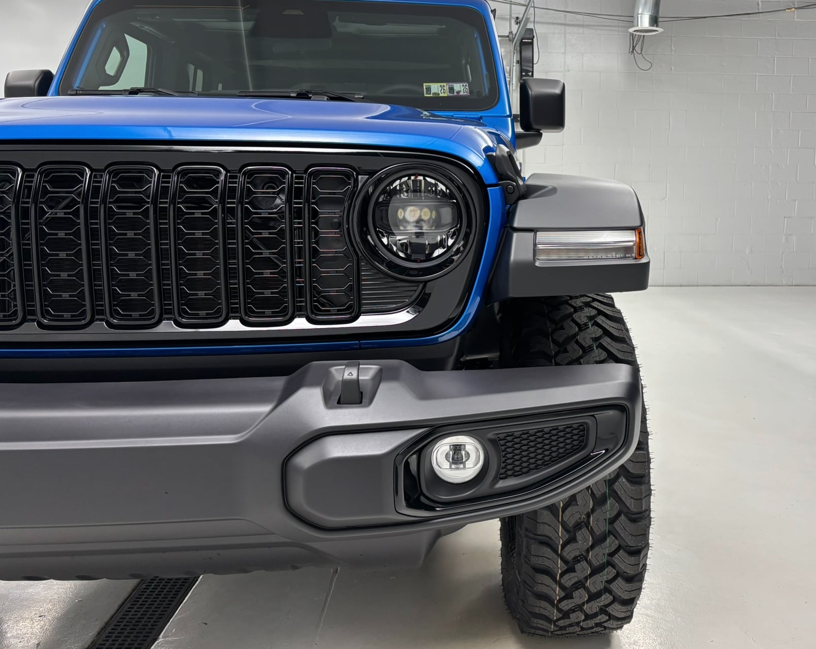 2026 Jeep Wrangler 4-Door Willys - Photo 10