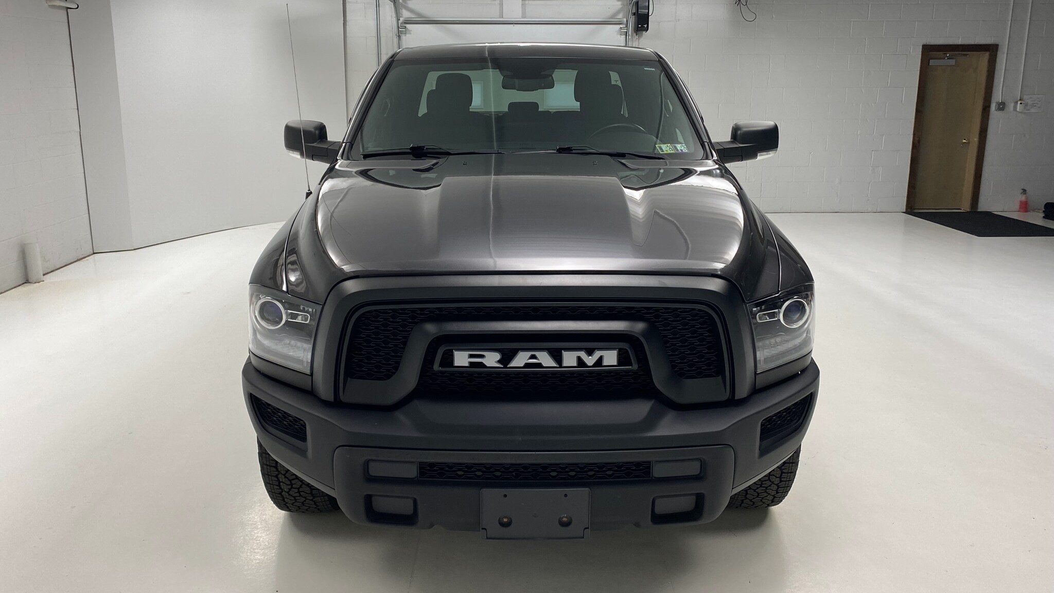 2022 Ram 1500 Classic Warlock photo 2