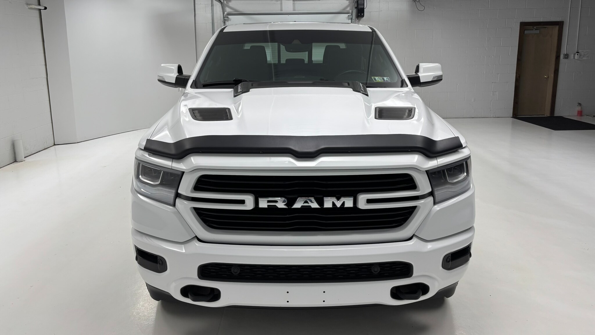 2022 Ram 1500 Laramie photo 2