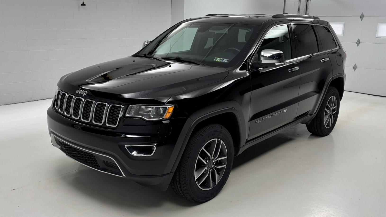 2022 Jeep Grand Cherokee WK Limited's photo