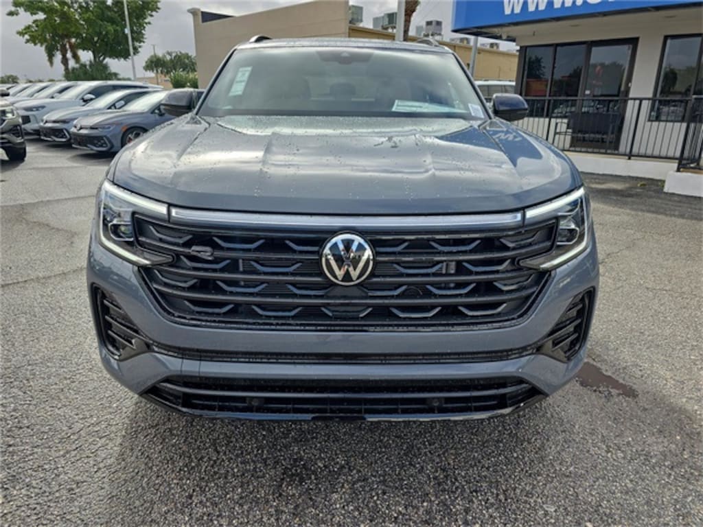 New 2026 Volkswagen Atlas Cross Sport 2.0T SEL R-Line Black SUV