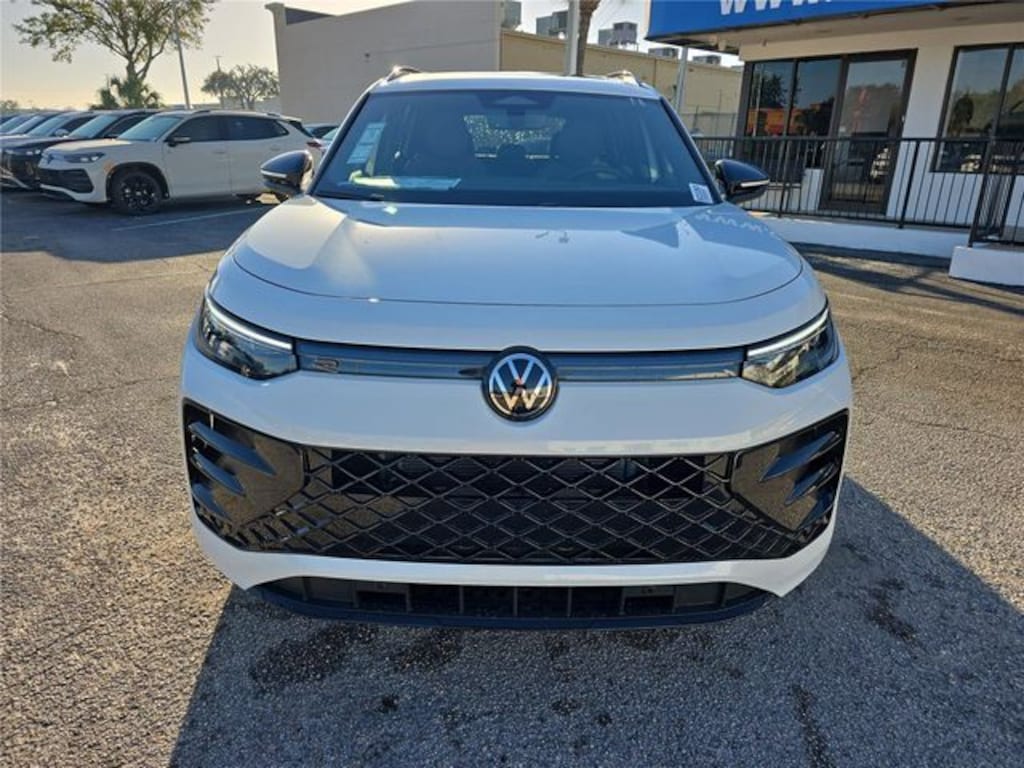 New 2026 Volkswagen Tiguan 2.0T SE R-Line Black SUV