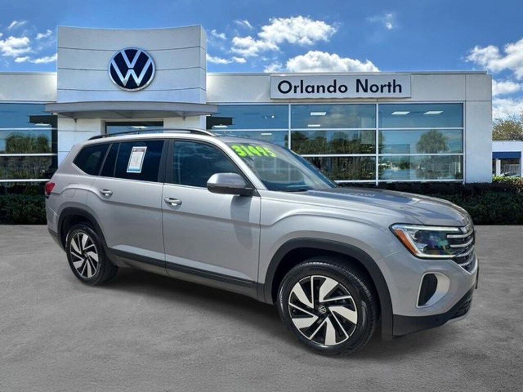 Used 2025 Volkswagen Atlas 2.0T SE w/Technology SUV