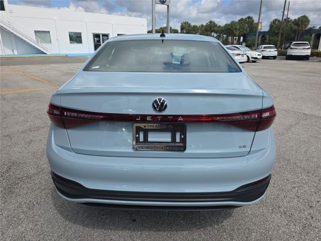 New 2026 Volkswagen Jetta 1.5T SE Sedan