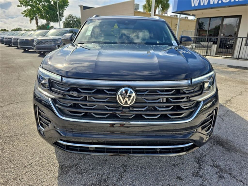 New 2025 Volkswagen Atlas Cross Sport 2.0T SEL Premium R-Line SUV