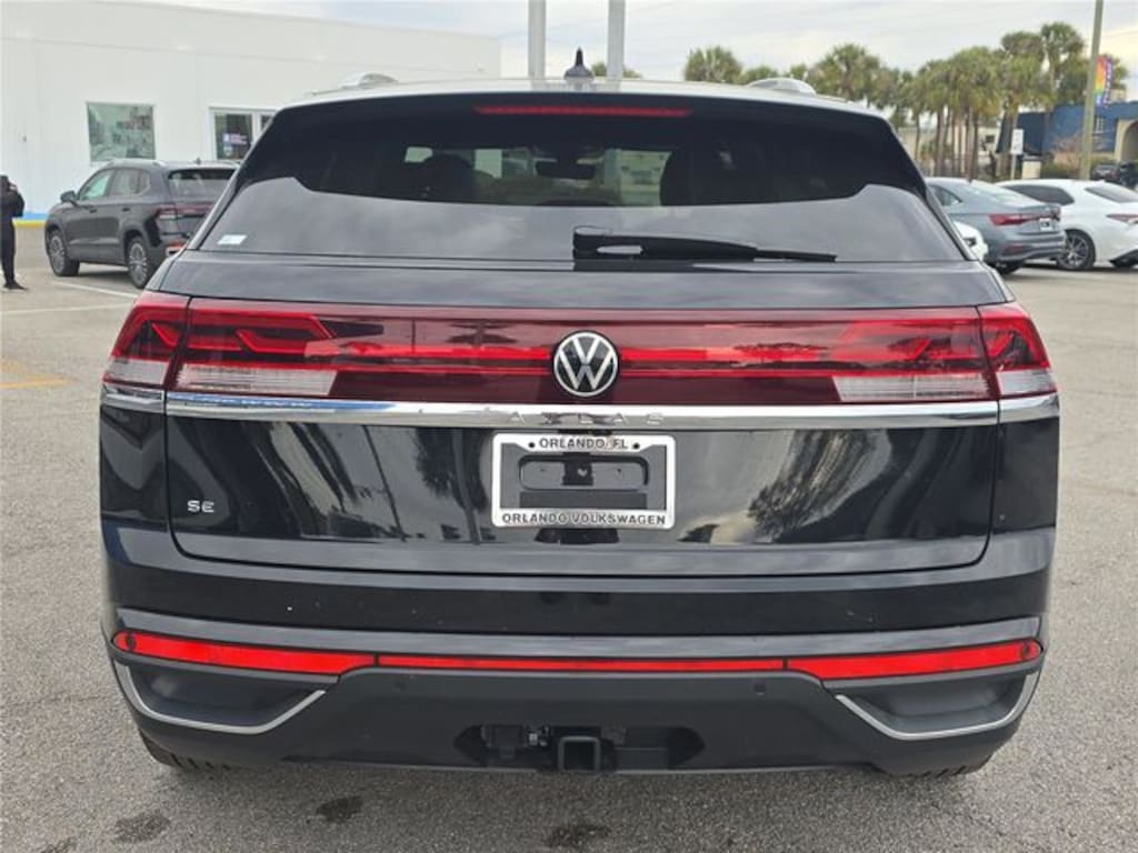 New 2026 Volkswagen Atlas Cross Sport 2.0T SE w/Technology SUV