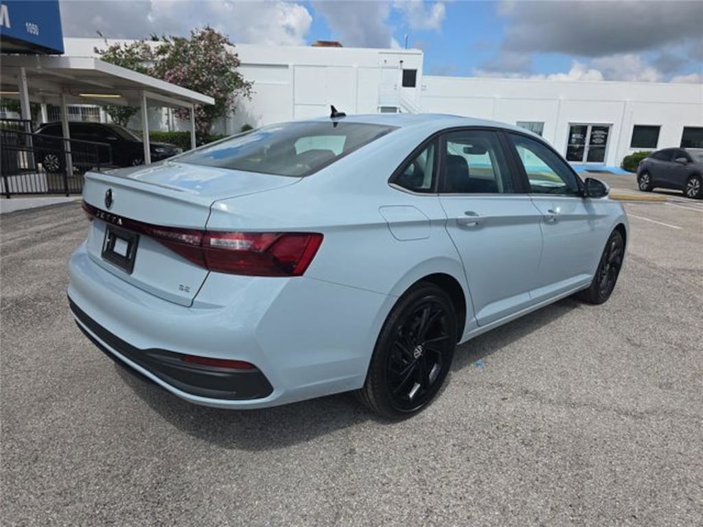New 2026 Volkswagen Jetta 1.5T SE Sedan