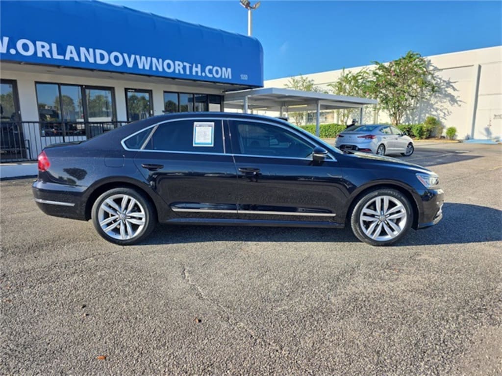 Used 2017 Volkswagen Passat 1.8T SE Sedan