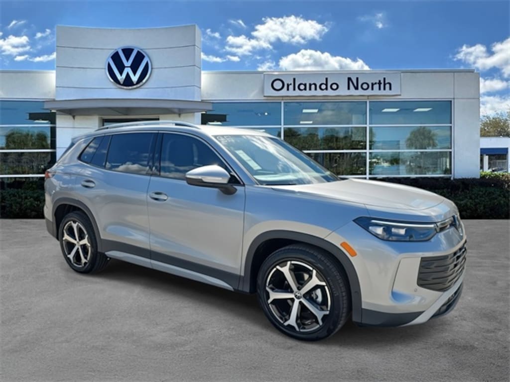 New 2026 Volkswagen Tiguan 2.0T SE SUV