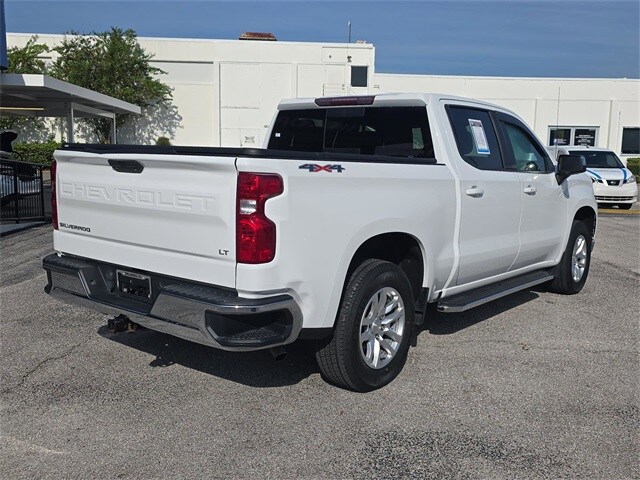 2020 Chevrolet Silverado 1500 LT photo 3