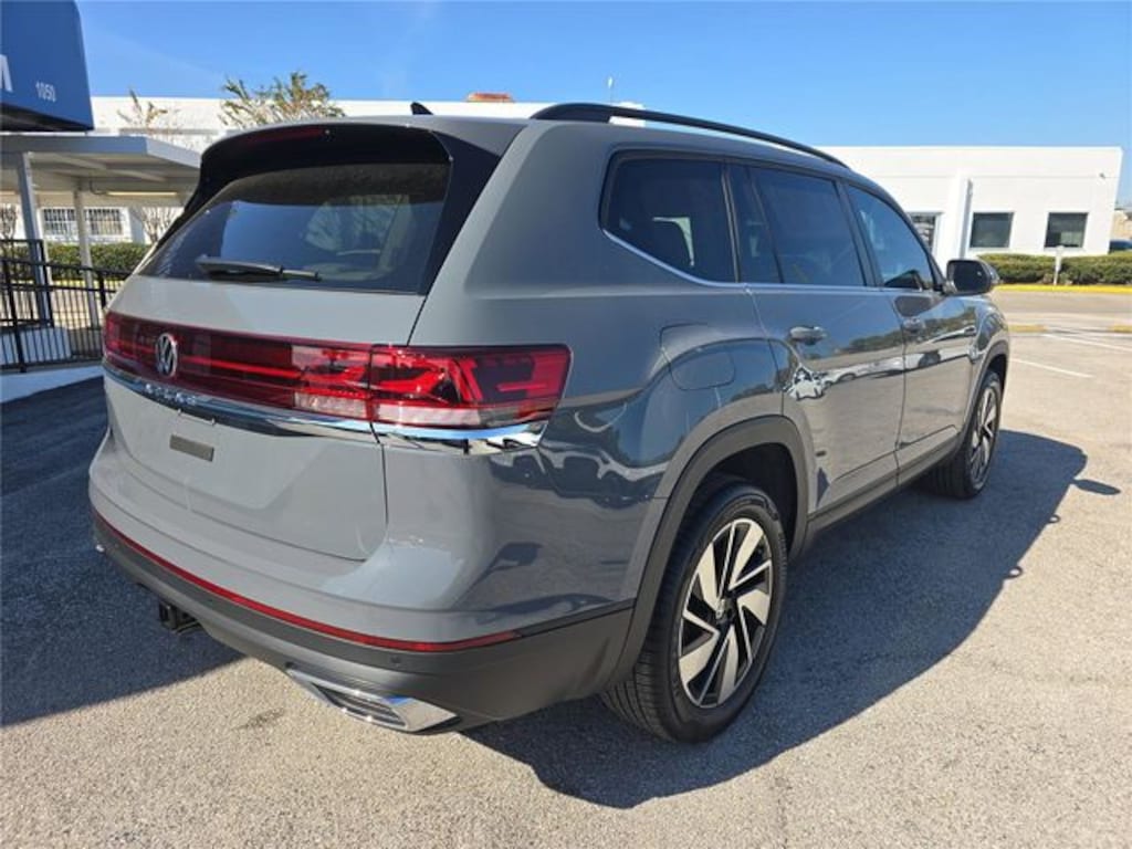New 2026 Volkswagen Atlas 2.0T SE w/Technology SUV