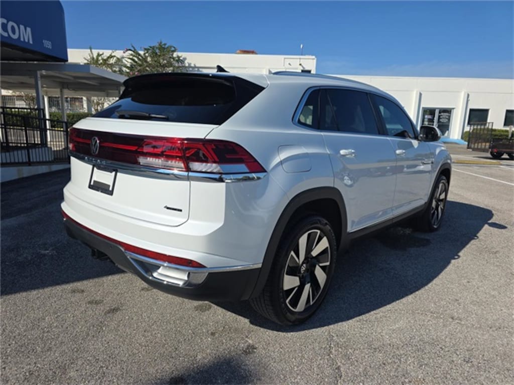 New 2026 Volkswagen Atlas Cross Sport 2.0T SEL SUV