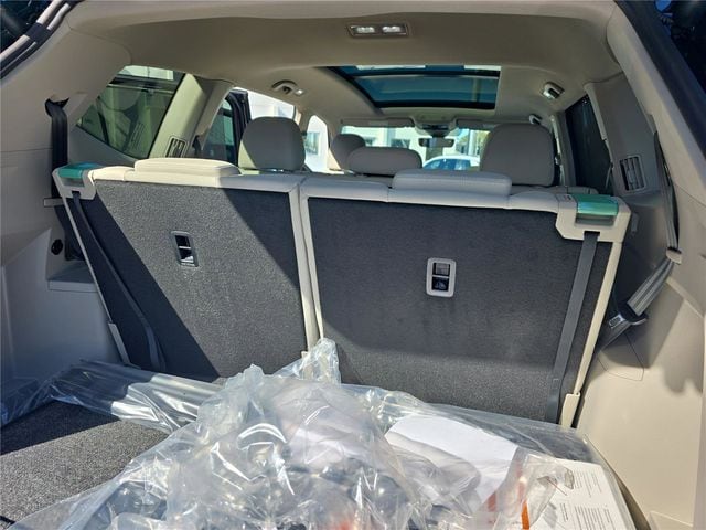 2026 Volkswagen Atlas SE w/Tech - Photo 25