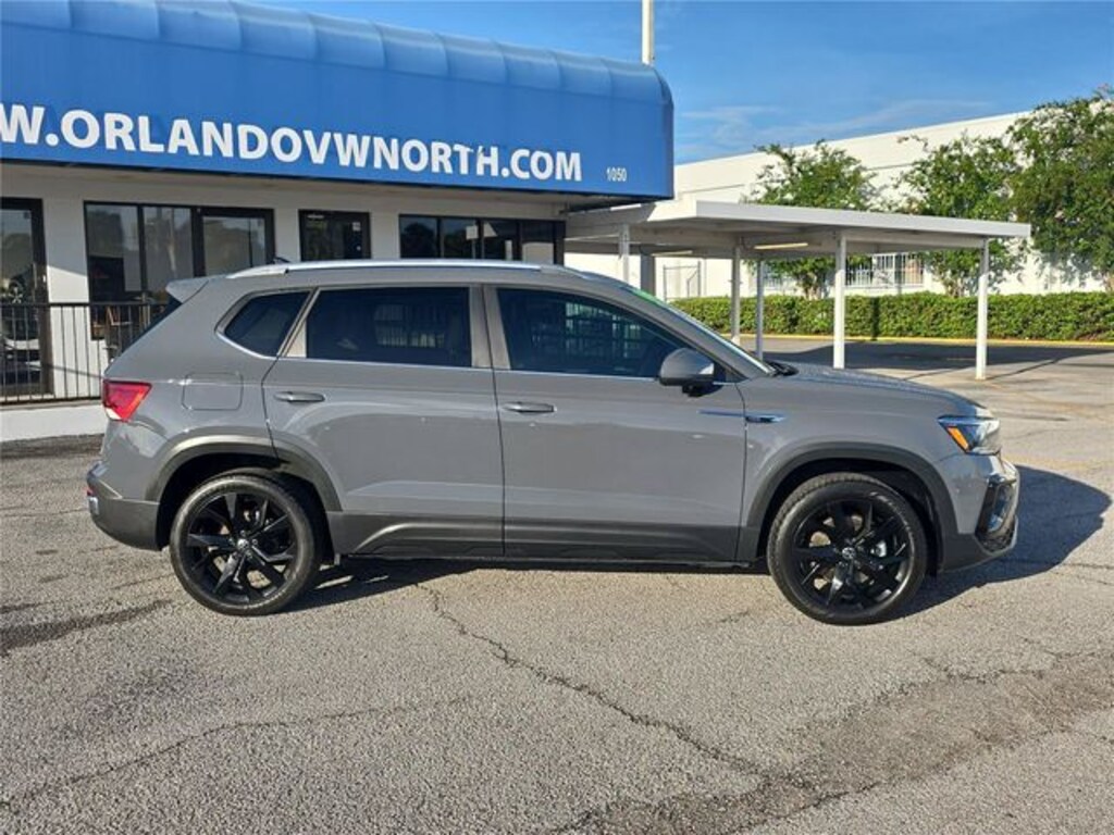 Used 2023 Volkswagen Taos 1.5T SE SUV