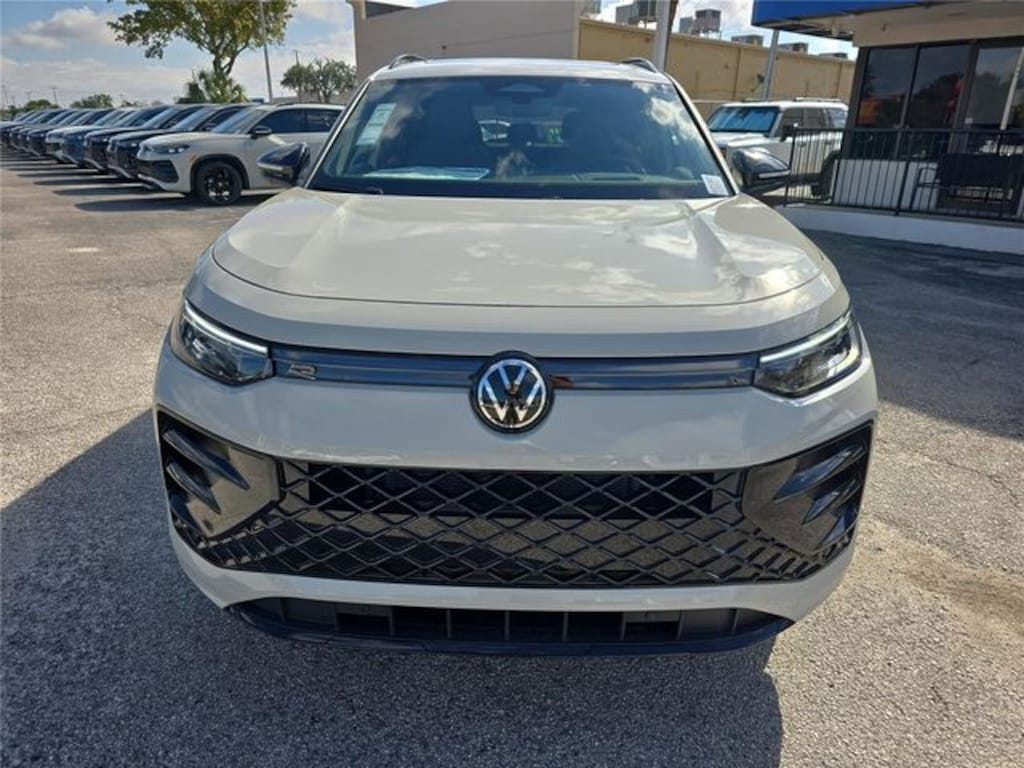 New 2026 Volkswagen Tiguan 2.0T SE R-Line Black SUV