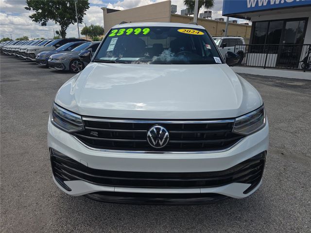 3VVCB7AX8RM014008