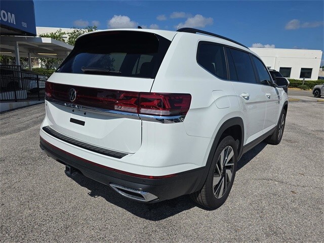 2025 Volkswagen Atlas SE Technology photo 4