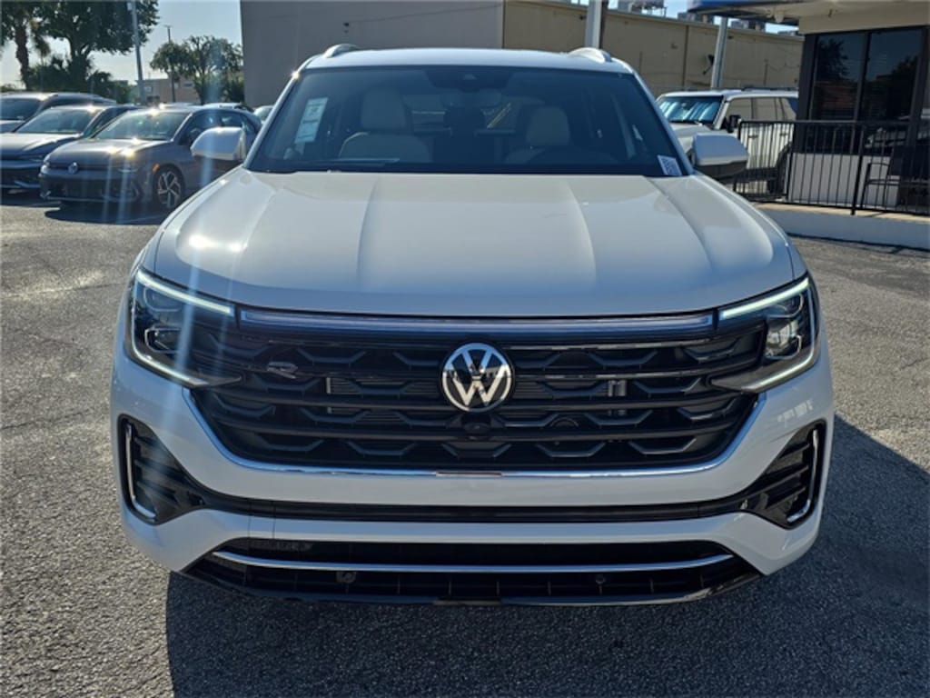 New 2026 Volkswagen Atlas Cross Sport 2.0T SEL Premium R-Line SUV