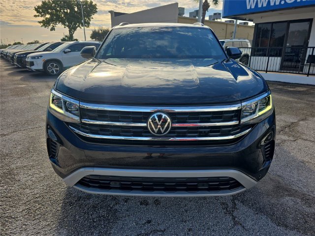 Used 2022 Volkswagen Atlas Cross Sport 3.6L V6 SE w/Technology SUV