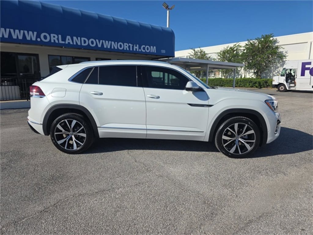 New 2026 Volkswagen Atlas Cross Sport 2.0T SEL Premium R-Line SUV