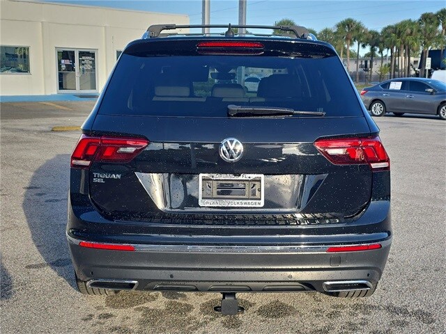 2021 Volkswagen Tiguan R-Line Black SEL photo 3