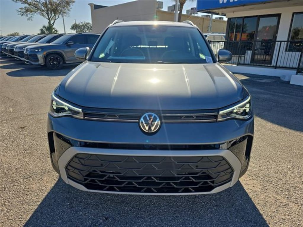 New 2026 Volkswagen Taos 1.5T SE SUV