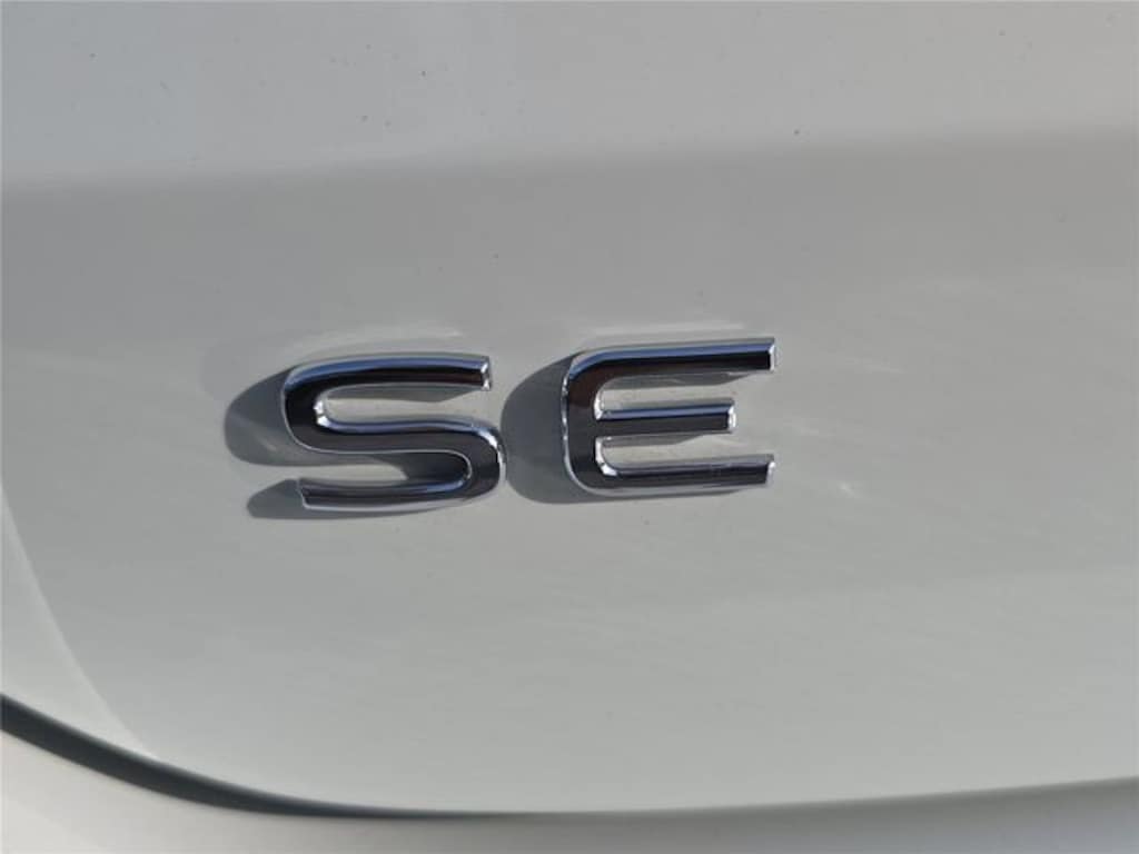 Used 2025 Volkswagen Taos 1.5T SE SUV