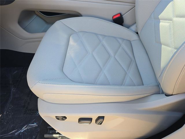 2026 Volkswagen Atlas SE w/Tech - Photo 19