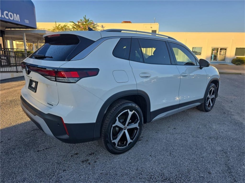 New 2026 Volkswagen Tiguan 2.0T SE SUV