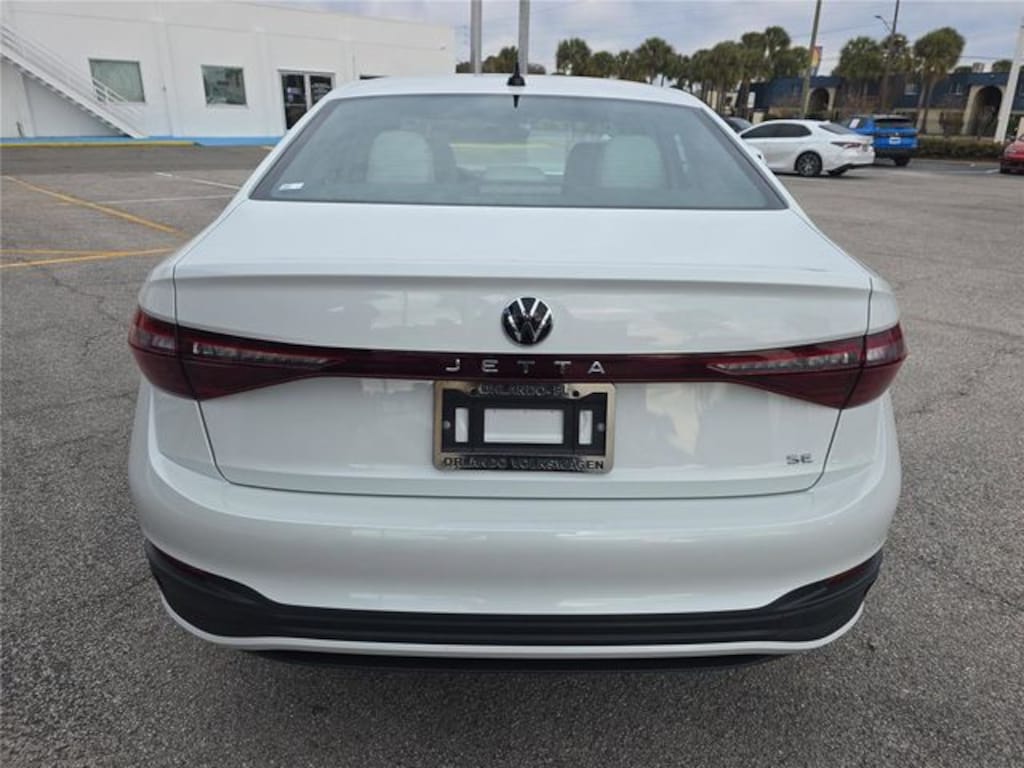 Used 2025 Volkswagen Jetta 1.5T SE Sedan