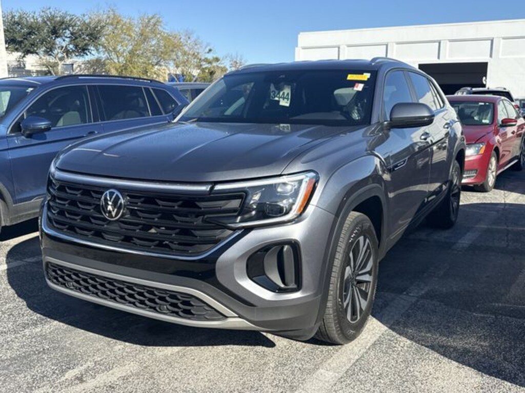 Used 2024 Volkswagen Atlas Cross Sport 2.0T SE SUV