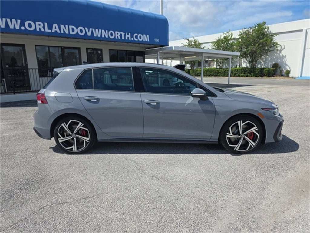 New 2025 Volkswagen Golf GTI 2.0T SE Hatchback