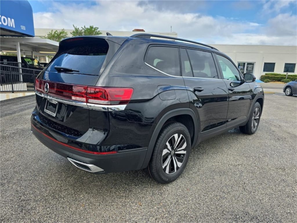 New 2026 Volkswagen Atlas 2.0T SE SUV