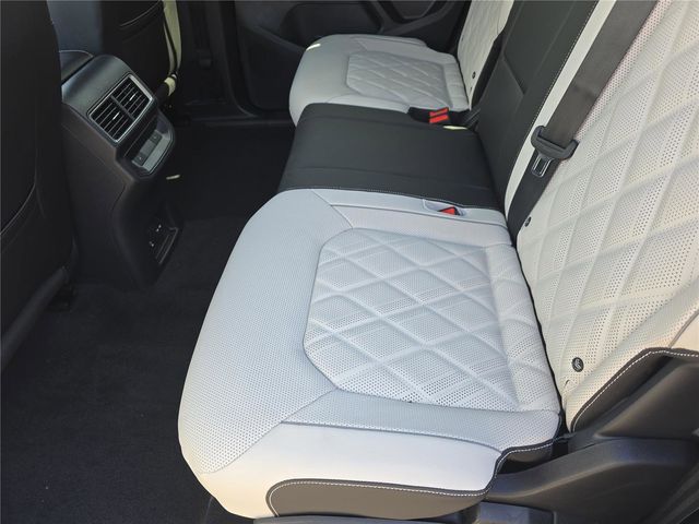 2026 Volkswagen Atlas Cross Sport SEL Premium R-LINE - Photo 16