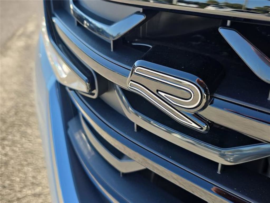 New 2026 Volkswagen Atlas 2.0T SEL Premium R-Line SUV