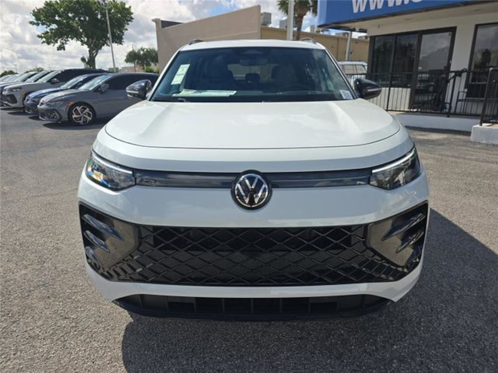 New 2026 Volkswagen Tiguan 2.0T SE R-Line Black SUV