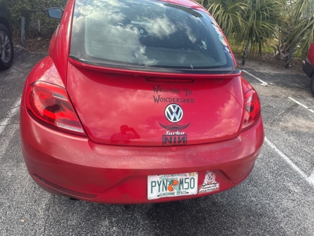 Used 2013 Volkswagen Beetle Hatchback