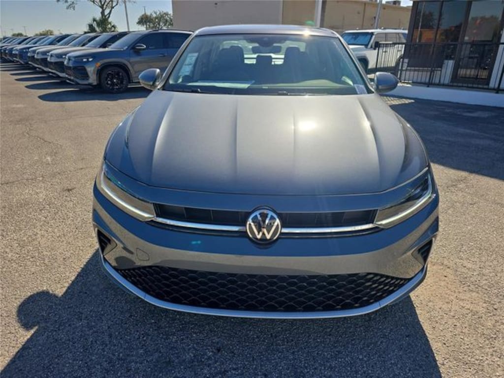 New 2026 Volkswagen Jetta 1.5T SE Sedan