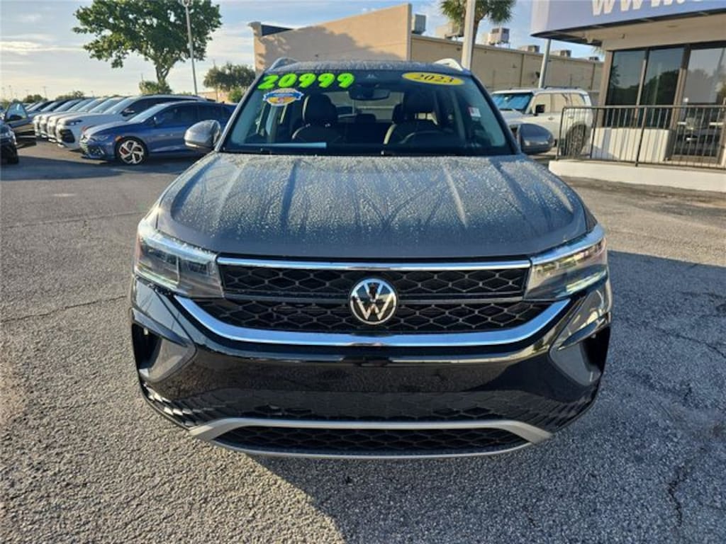 Used 2023 Volkswagen Taos 1.5T SE SUV